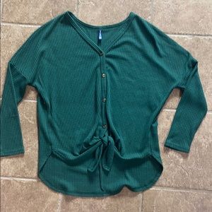 Green waffle knot top medium